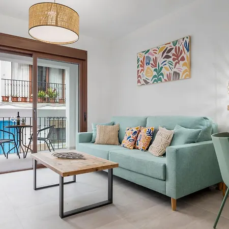 2 Bed In Village Apartment *