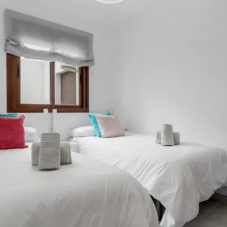 Apartment 2 Bed In Village *